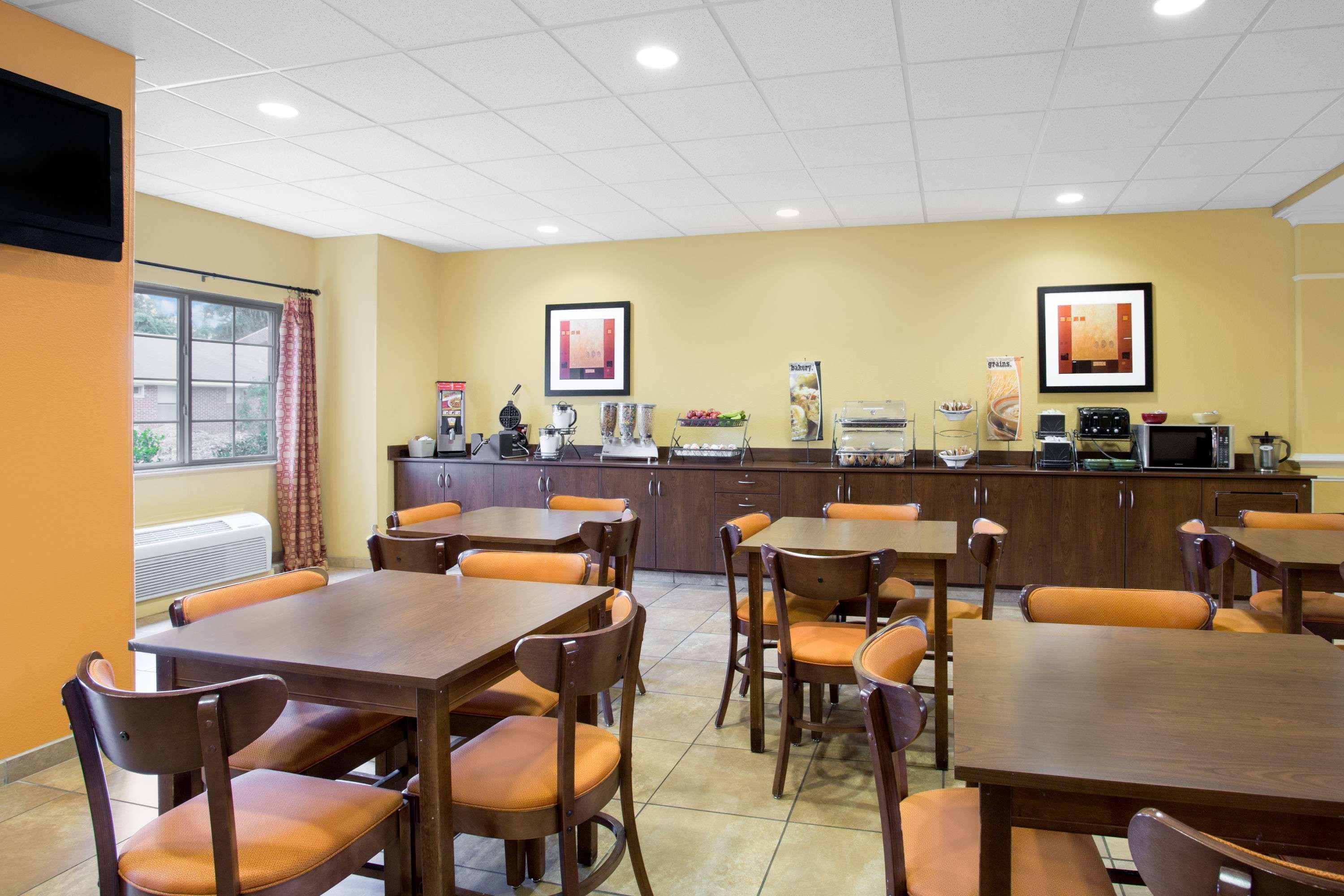 Microtel Inn & Suites By Wyndham University Medical Park Greenville Exterior foto